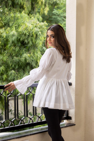 DOVE WHITE TOP - Sarnya