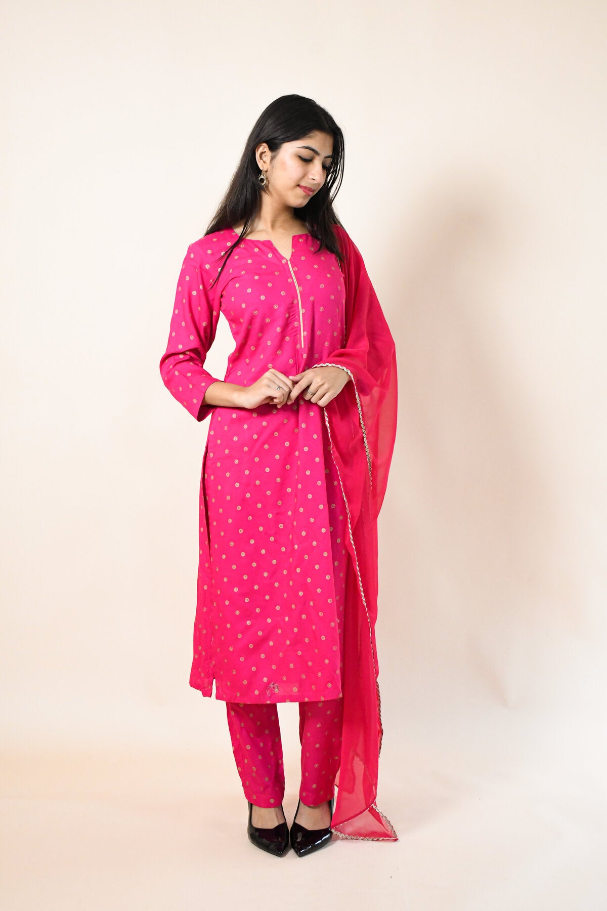 RANI RAYON ROUND NECK KURTA SET WITH DUPATTA