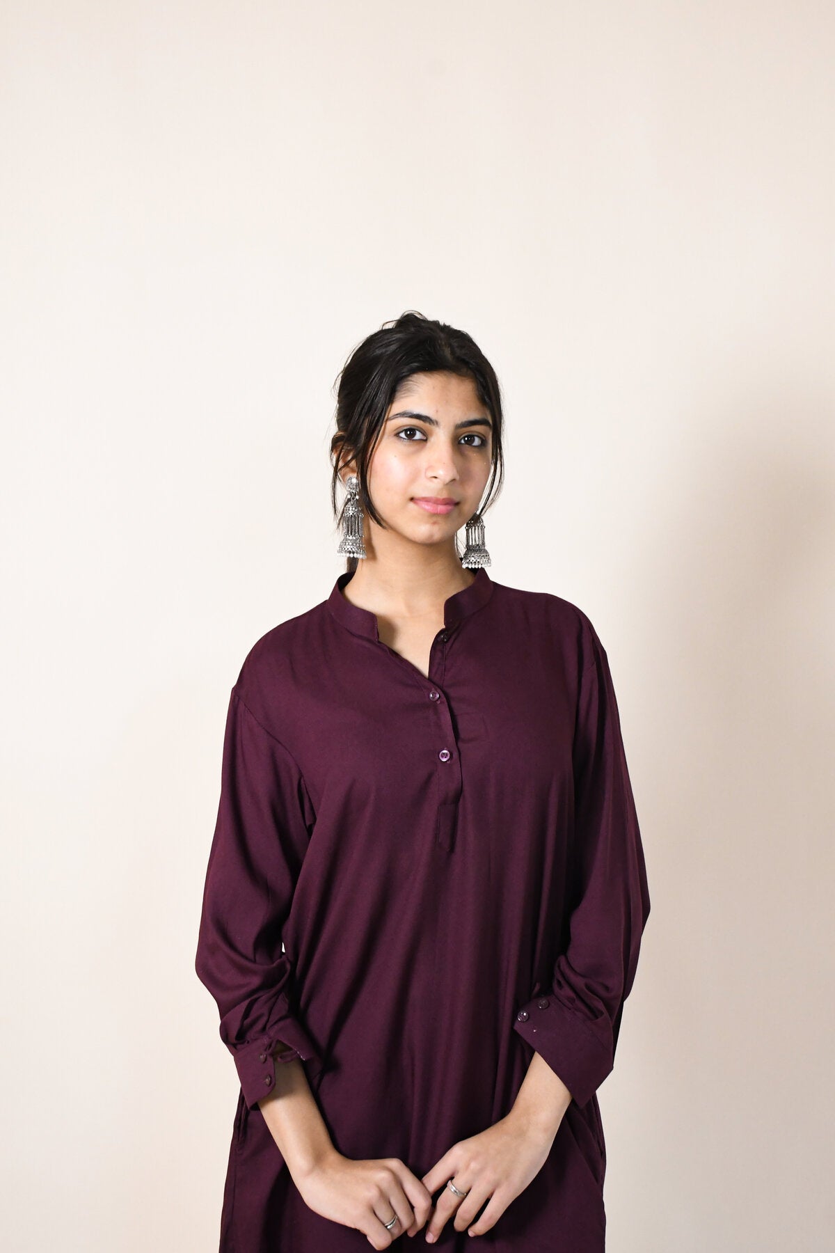 WOMEN SOLID WINE STRAIGHT KURTA WITH TROUSERS