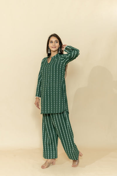 SUDHA GREEN PRINTED KATHA COTTON CO-ORD SET
