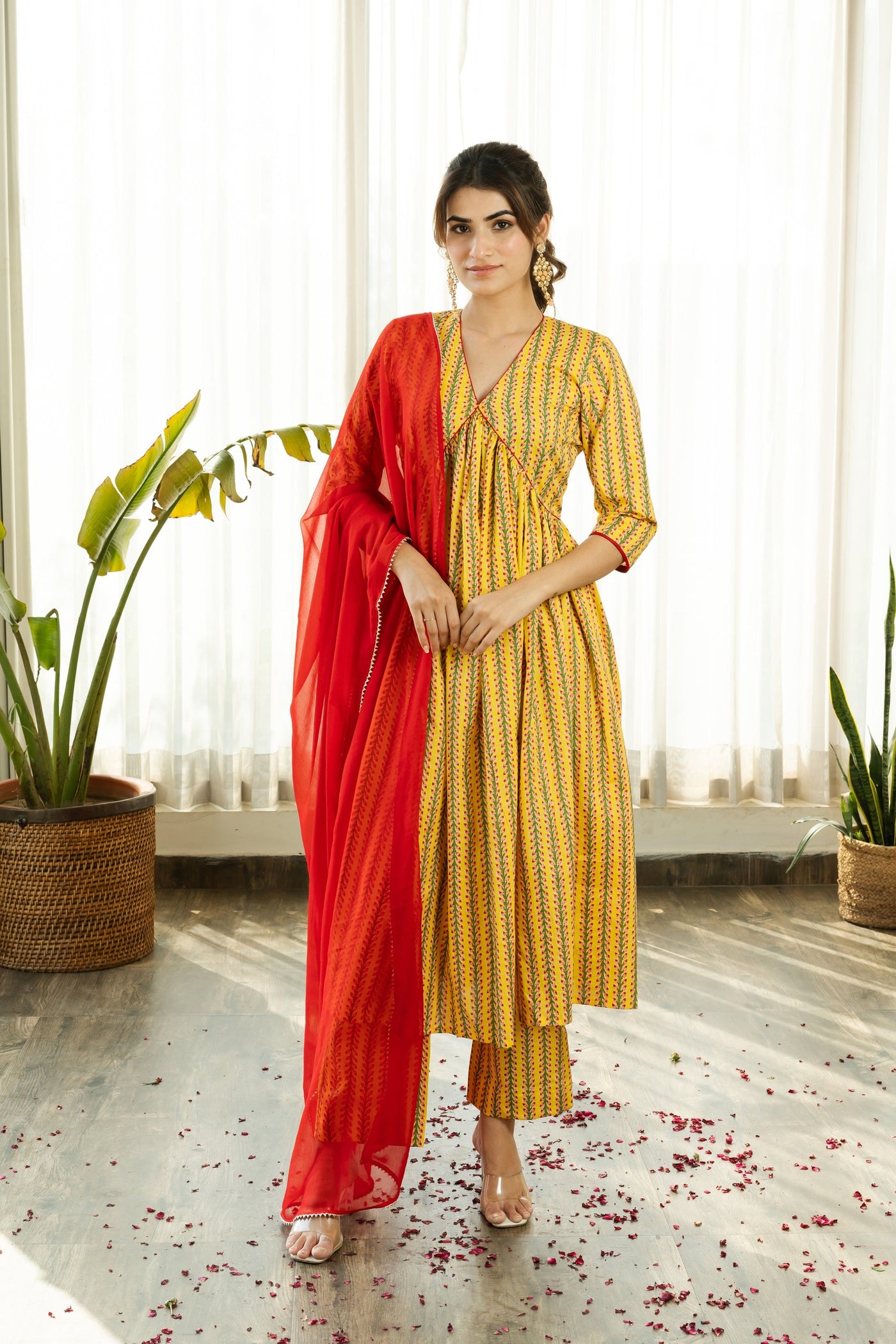 IKSHA COTTON HAND BLOCK PRINTED KURTA SET WITH RED DUPATTA - Sarnya